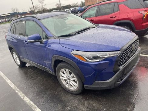 Used 2023 Toyota Corolla Cross LE image 5