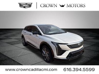 New 2025 Cadillac Optiq Luxury 1 w/ LPO, Floor Liner Package