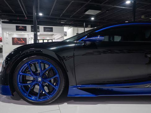 Used 2018 Bugatti Chiron image 38