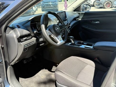 Used 2025 Nissan Sentra SV FWD image 20