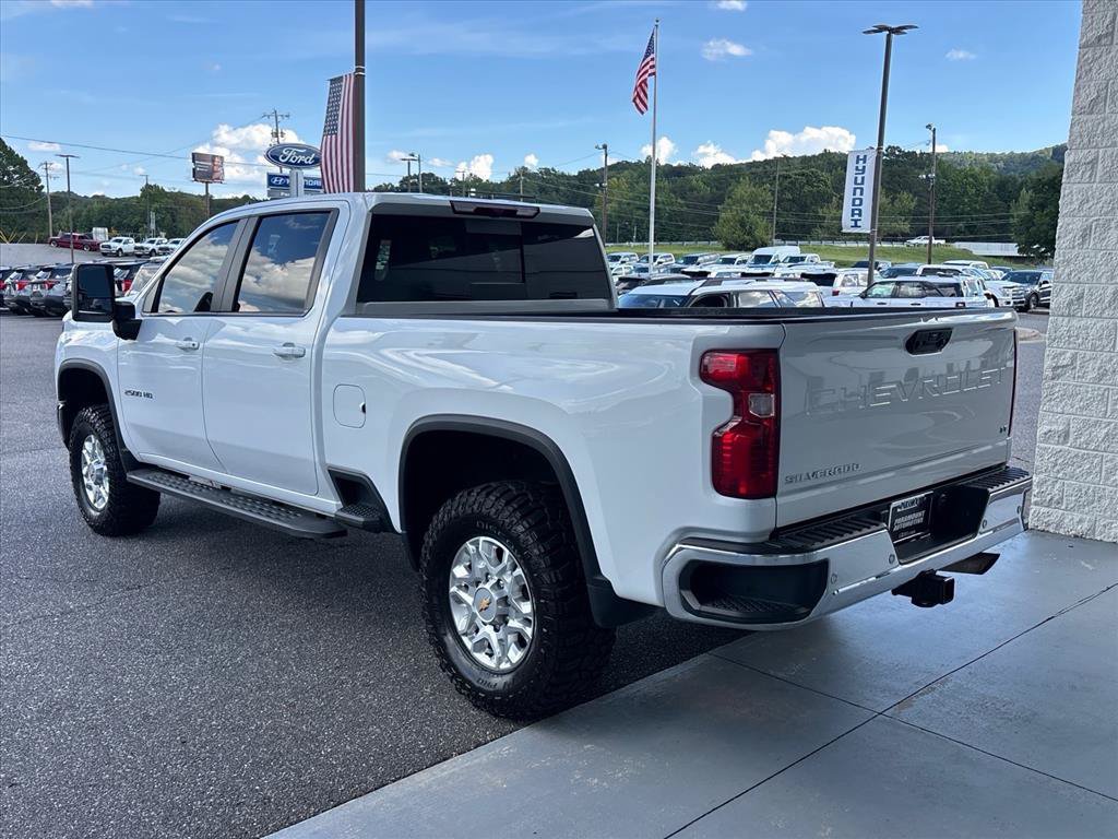 Used 2024 Chevrolet Silverado 2500 LT w/ All Star Edition AWD/4WD image 2