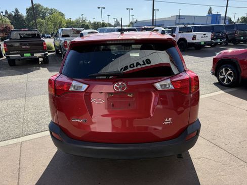 Used 2015 Toyota RAV4 LE AWD/4WD image 5