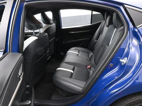 Used 2025 Toyota Camry SE FWD image 30