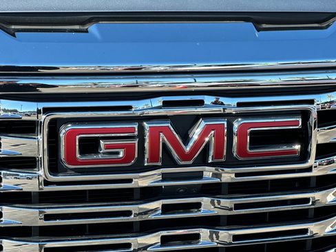 Used 2025 GMC Sierra 1500 Denali image 39