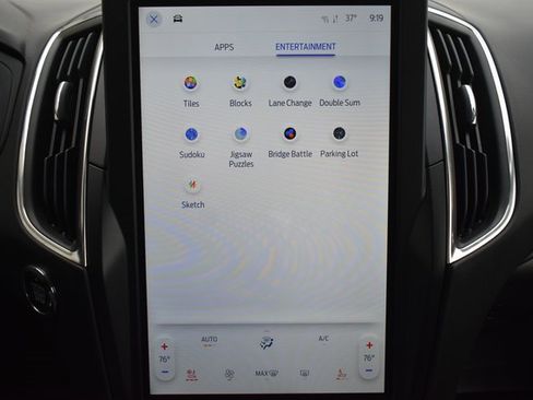 Used 2024 Ford Edge Titanium image 26