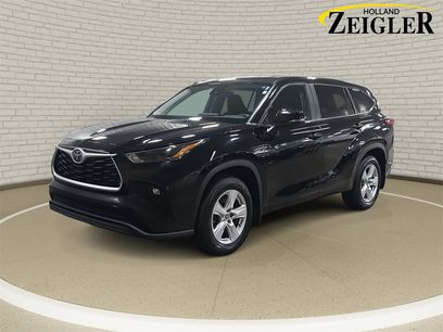 Used 2023 Toyota Highlander LE