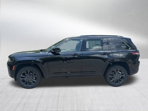 New 2026 Jeep Grand Cherokee Limited AWD/4WD image 8
