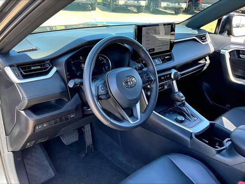 Used 2024 Toyota RAV4 XSE image 18