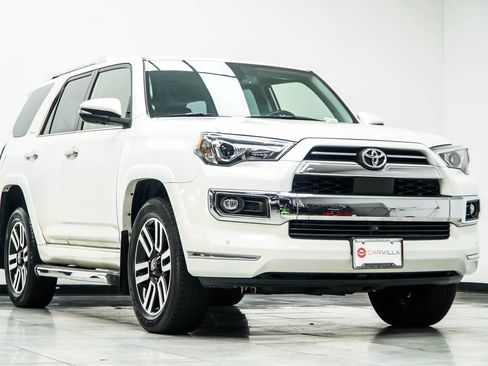 Used 2023 Toyota 4Runner Limited AWD/4WD image 4