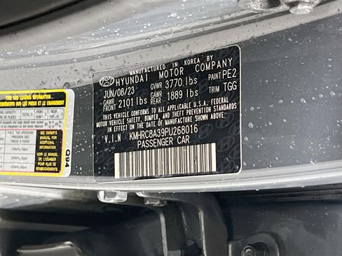 Used 2023 Hyundai Venue SEL image 30