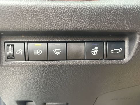 Used 2021 Toyota RAV4 Limited w/ Limited Grade Weather Package AWD/4WD image 17