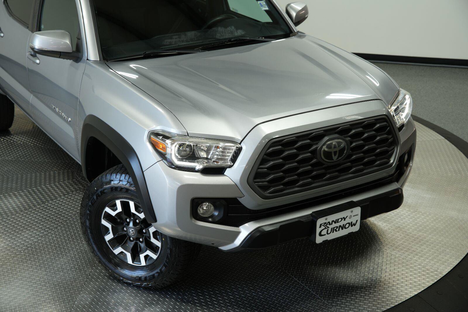 Used 2020 Toyota Tacoma TRD Off-Road w/ Technology Package AWD/4WD image 49