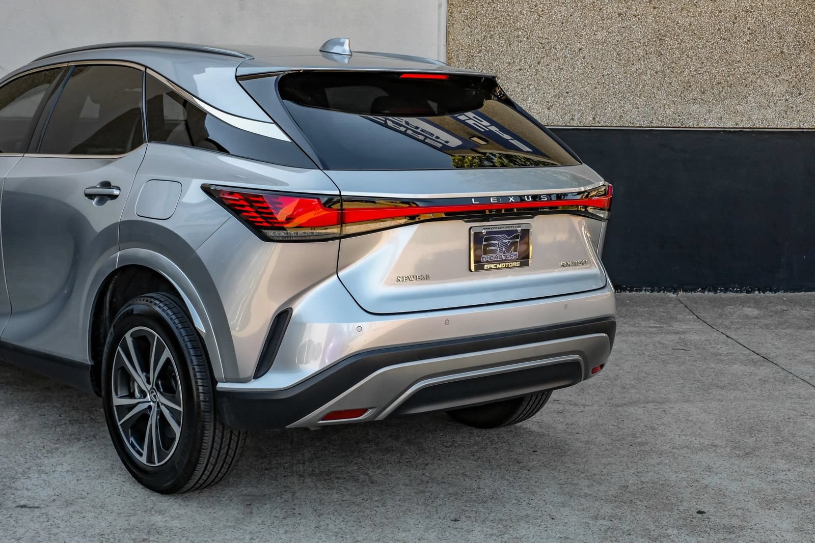 Used 2023 Lexus RX 350 Premium w/ Accessory Package (Z1) FWD image 12