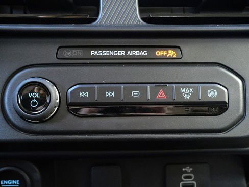 Used 2025 Ford Maverick XLT w/ XLT Luxury Package AWD/4WD image 17
