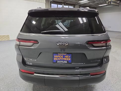 Used 2022 Jeep Grand Cherokee L Limited w/ Trailer Tow Group (B) AWD/4WD image 6