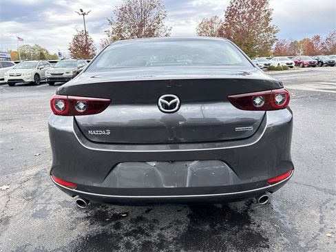 Used 2022 MAZDA MAZDA3 s image 10