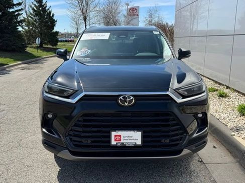 Certified 2024 Toyota Grand Highlander Limited AWD/4WD image 38