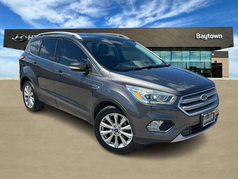 Used 2017 Ford Escape Titanium FWD image 1