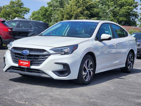 Used 2024 Subaru Legacy Premium image 3