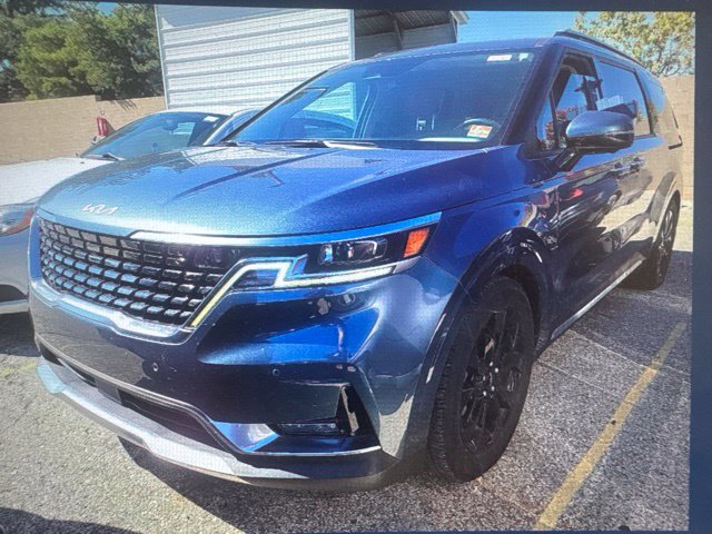 Used 2022 Kia Carnival SX Prestige w/ Paint Protection Package FWD image 2