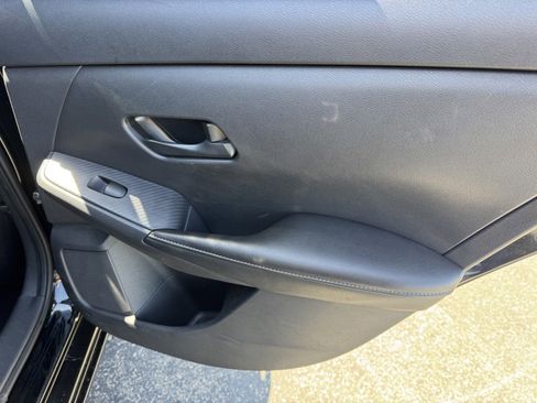 Used 2024 Nissan Sentra SV FWD image 11
