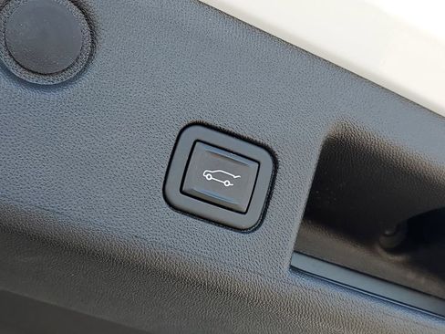 Certified 2023 Chevrolet Equinox RS w/ RS Leather Package image 36