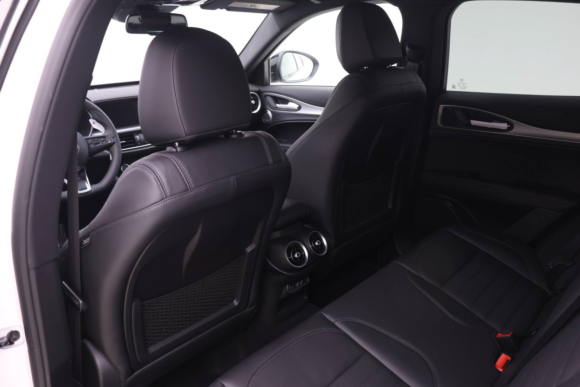 New 2026 Alfa Romeo Stelvio Sprint AWD/4WD image 13