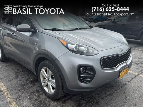 Used 2018 Kia Sportage LX image 1