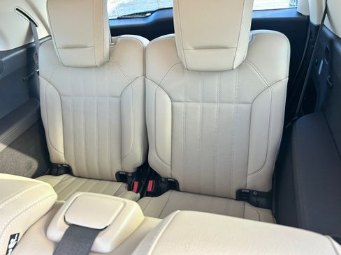 Used 2018 Mercedes-Benz GLS 450 4MATIC image 22