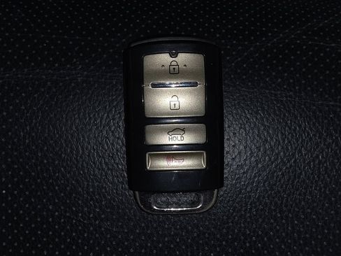 Used 2019 Kia Cadenza Technology image 32