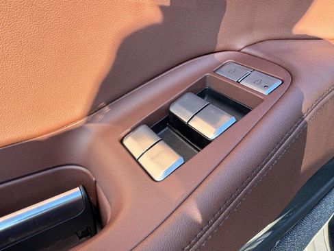 New 2025 Lincoln Navigator L Reserve image 19