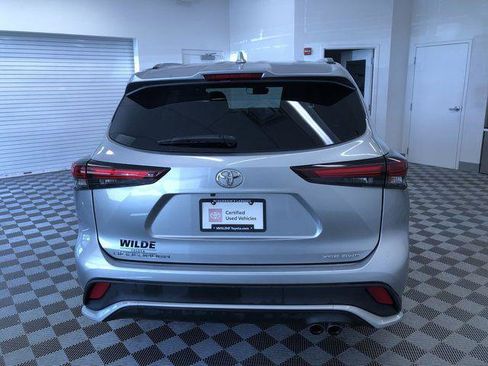 Certified 2025 Toyota Highlander XSE AWD/4WD image 13