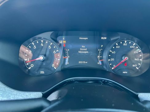 Used 2025 Jeep Compass Latitude w/ Sun & Sound Group AWD/4WD image 38