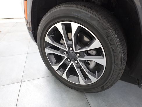 Used 2022 Jeep Grand Cherokee L Overland image 30