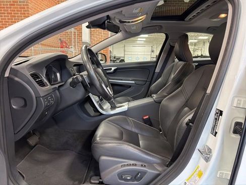 Used 2018 Volvo S60 T5 Dynamic w/ Vision Package AWD/4WD image 14