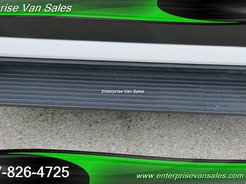 Used 2024 Ford Transit 350 XLT RWD image 11