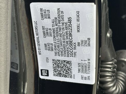 Certified 2024 Chevrolet Colorado W/T RWD image 28