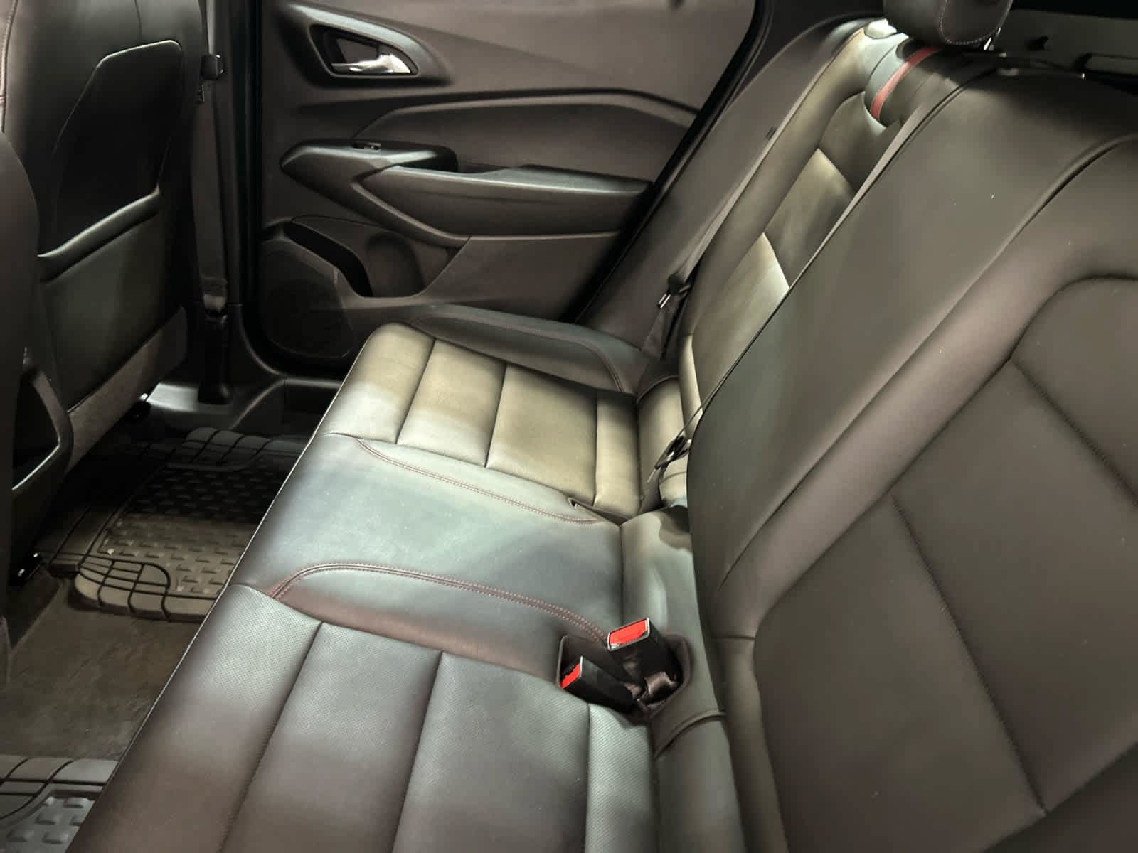 Used 2024 Chevrolet Trax RS w/ Driver Confidence Package FWD image 9