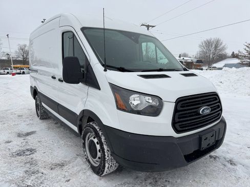 Used 2019 Ford Transit 250 T-250 130 Med Rf 9000 GVWR Sl w/ Interior Upgrade Package image 7