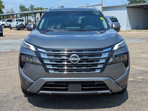 Used 2024 Nissan Rogue SL w/ SL Premium Package FWD image 10