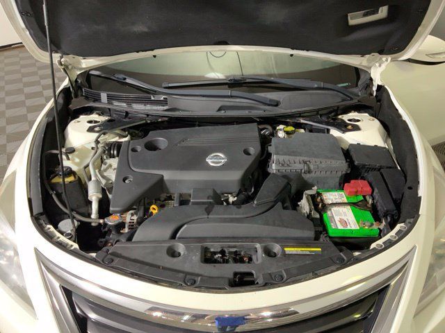 Used 2015 Nissan Altima 2.5 SV w/ Convenience Package FWD image 35