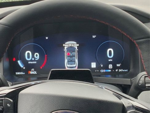 Used 2025 Ford Explorer ST-Line w/ Premium Package image 18