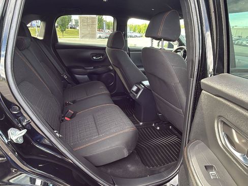 Used 2024 Honda HR-V Sport image 21