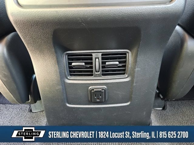 Used 2017 Nissan Titan SL w/ SL Towing Convenience Package AWD/4WD image 27