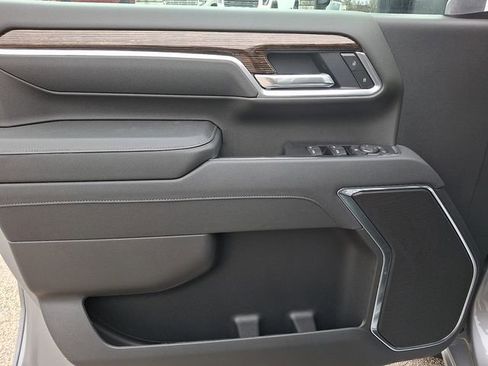 New 2026 GMC Sierra 2500 SLE w/ SLE Value Package; image 13