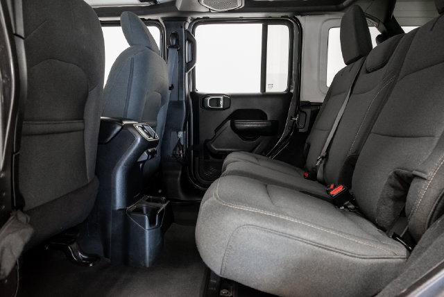 Used 2024 Jeep Wrangler Unlimited Sport AWD/4WD image 28