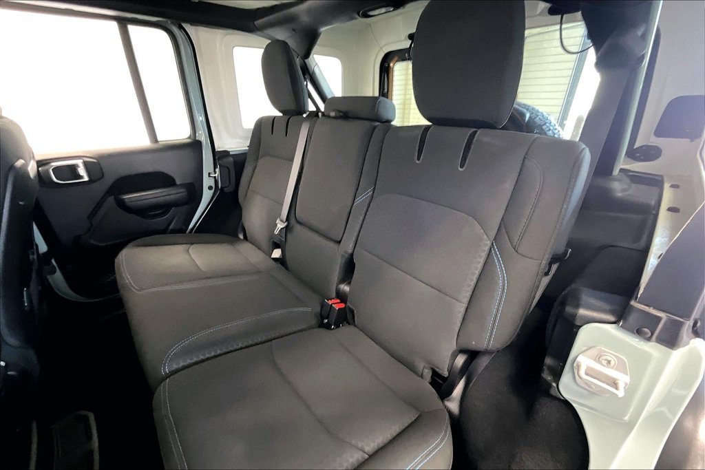 Used 2024 Jeep Wrangler Unlimited Rubicon 4xe AWD/4WD image 27