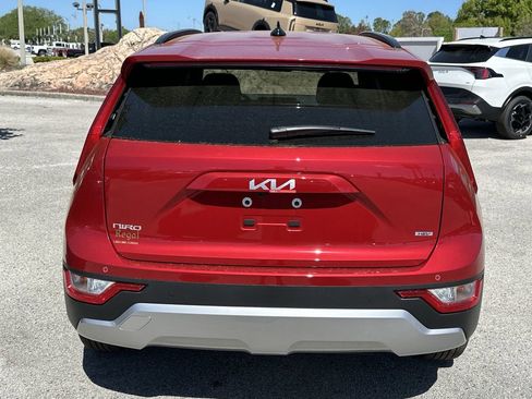 New 2026 Kia Niro EX image 6