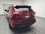 Used 2020 Toyota Highlander XLE image 6
