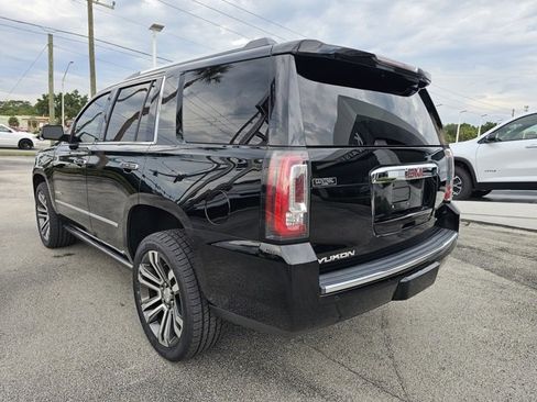Used 2018 GMC Yukon Denali w/ Denali Ultimate Package image 3